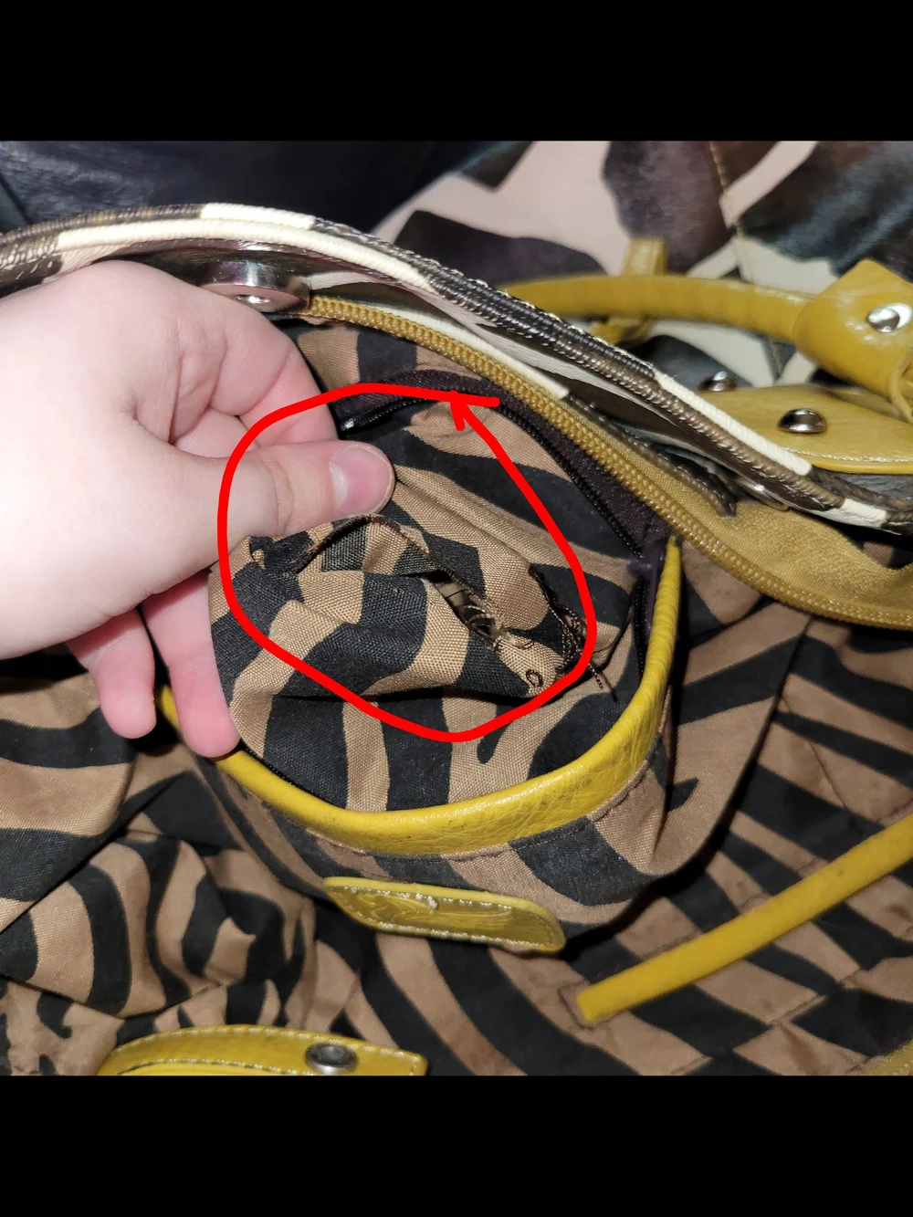 Giraffe-Pattern Tote with Mustard Yellow Accents